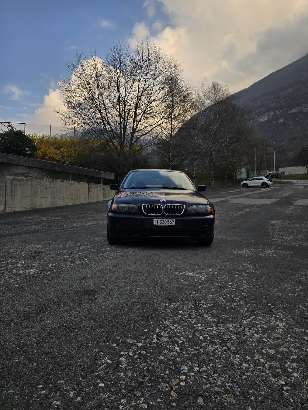BMW Autos: BMW 325 berlina, anno 2002, blu – Gebraucht aus Biasca von ana_wqf5 5