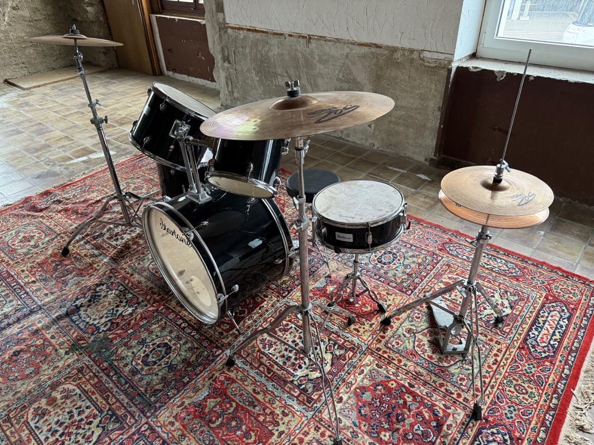 Strumenti musicali: Schlagzeug  – Difettoso da Buchs AG venduto da davide006 2