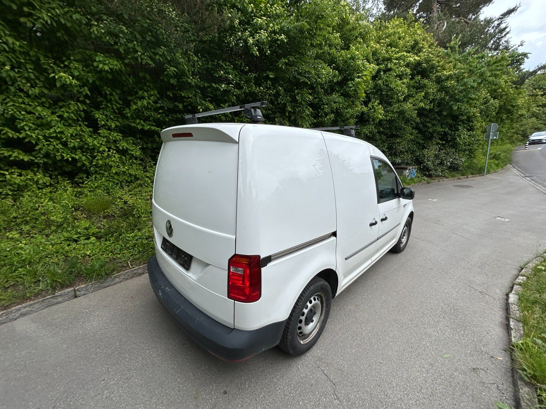 VW Veicoli commerciali: VW Caddy 1.0 TSI, BlueMotion Technoly, ab MFK und Service!!! – Usato da Bern venduto da Thg0 4