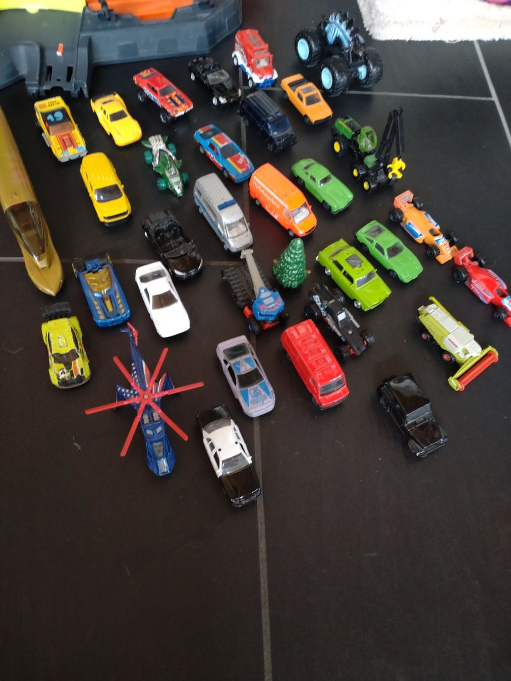 Hot Wheels Giocattoli: Hot wheels ultimate Parkgarage – Usato da Noflen BE venduto da saschr01 2