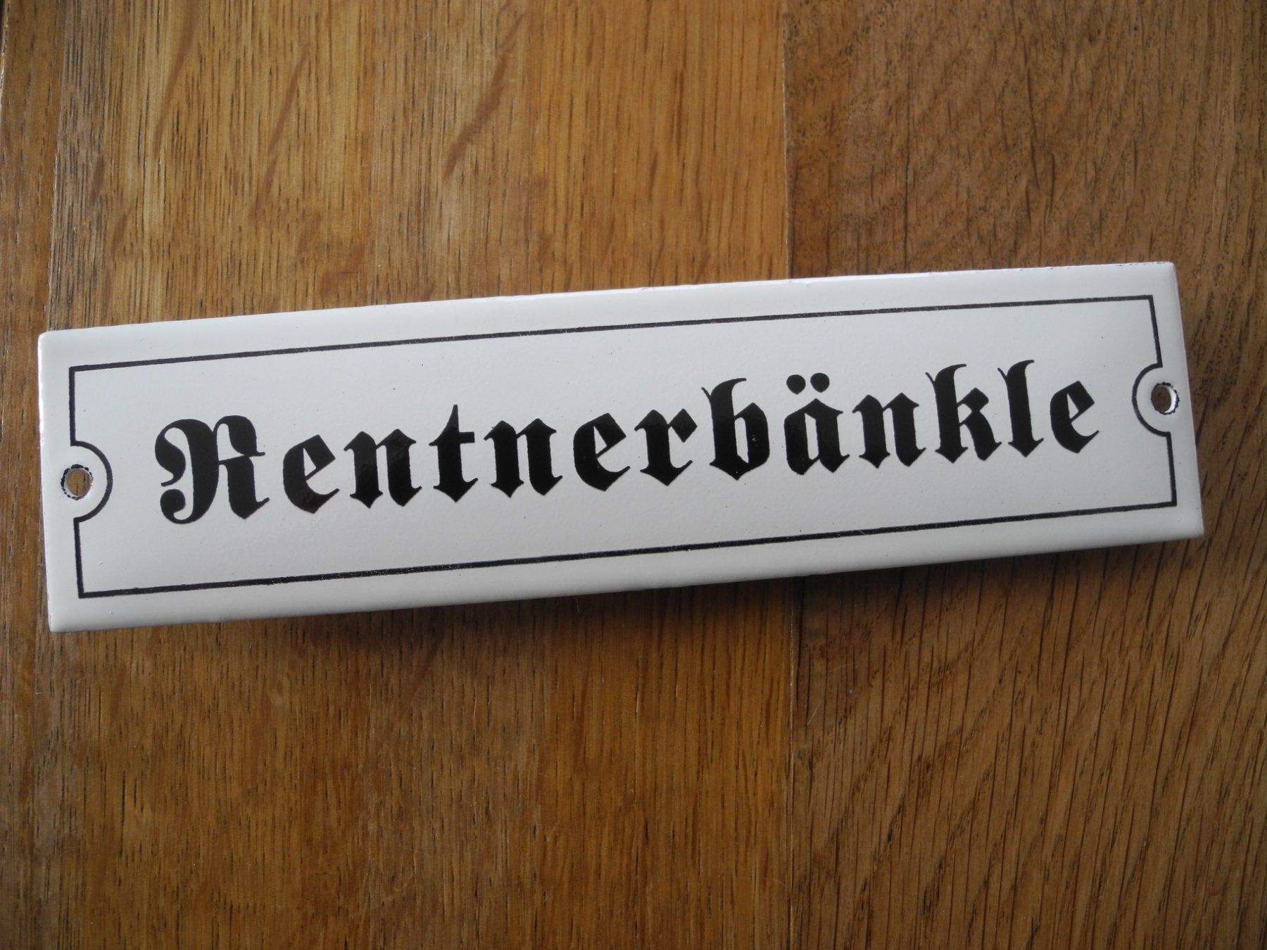 Insegne: RENTNERBÄNKLE – Nuovo (secondo la descrizione) da Reinach AG venduto da Huckleberrysix 1