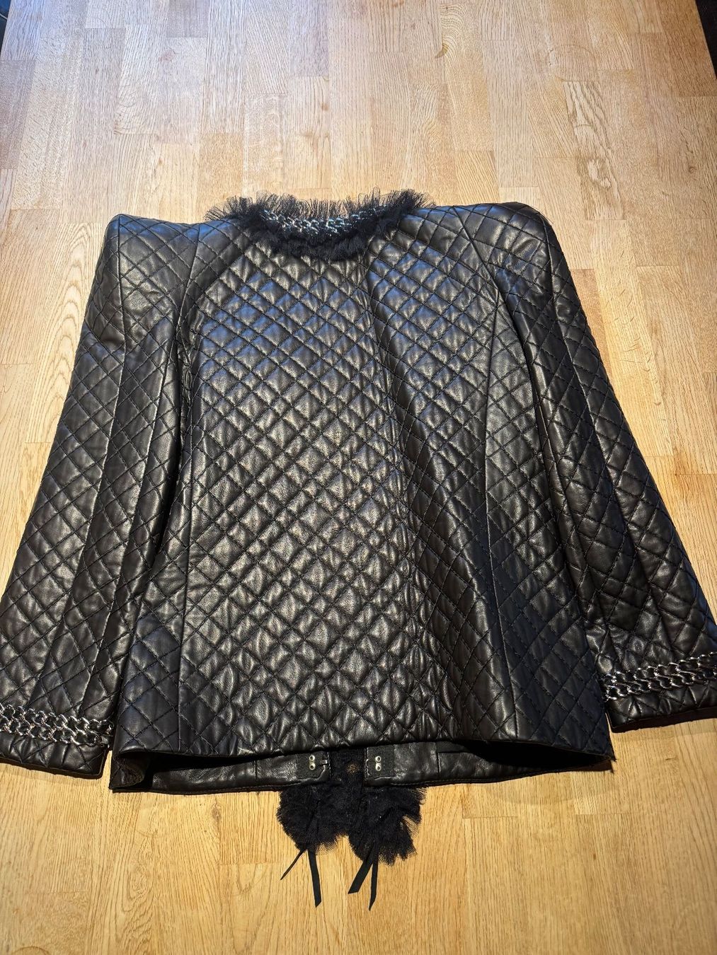 Balmain Giacche: Balmain Quilted Lambskin Leather Jacket – Nuovo e nell'imballaggio originale da Grund b. Gstaad venduto da ReLuxe 8
