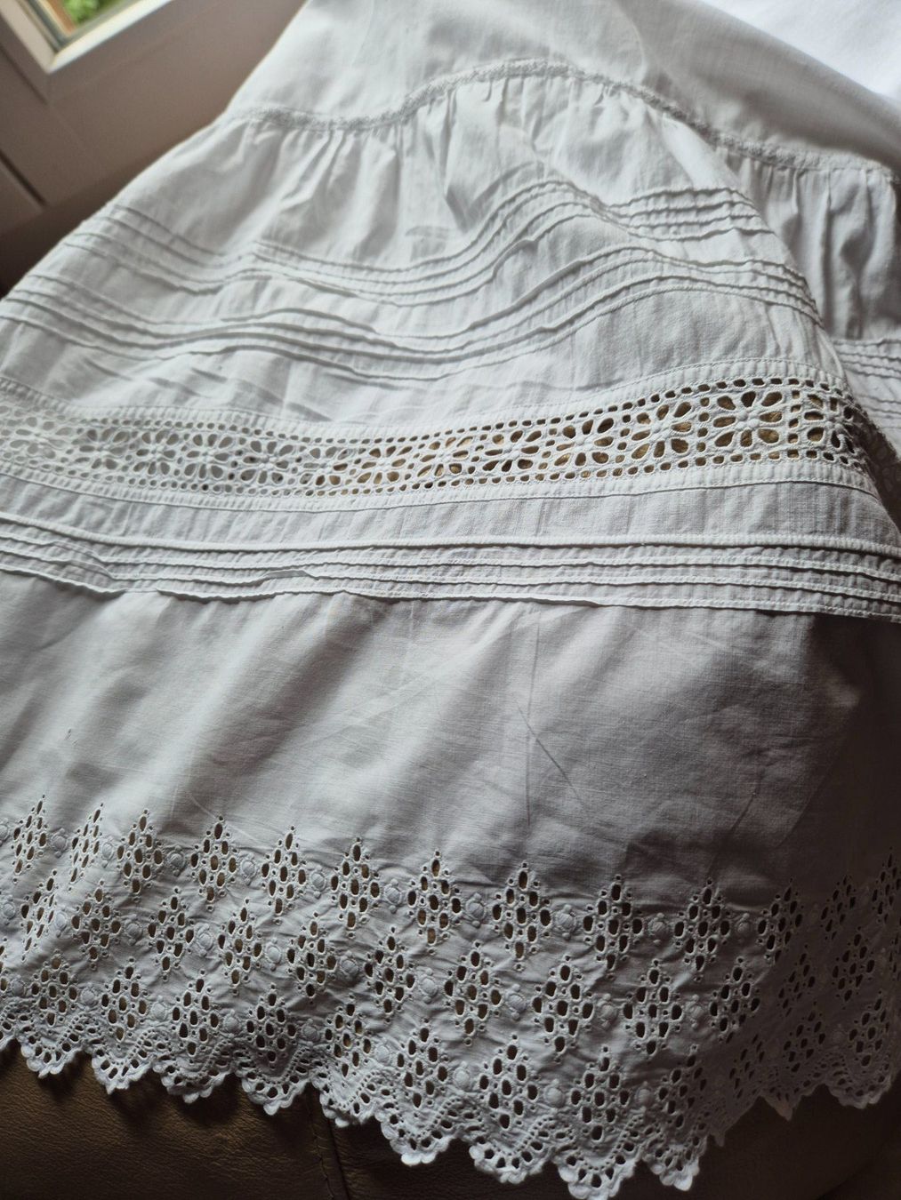Costumi: Antikes Kleid, Nachthemd weiss mit Spitze – Usato da Bern venduto da aronari 4