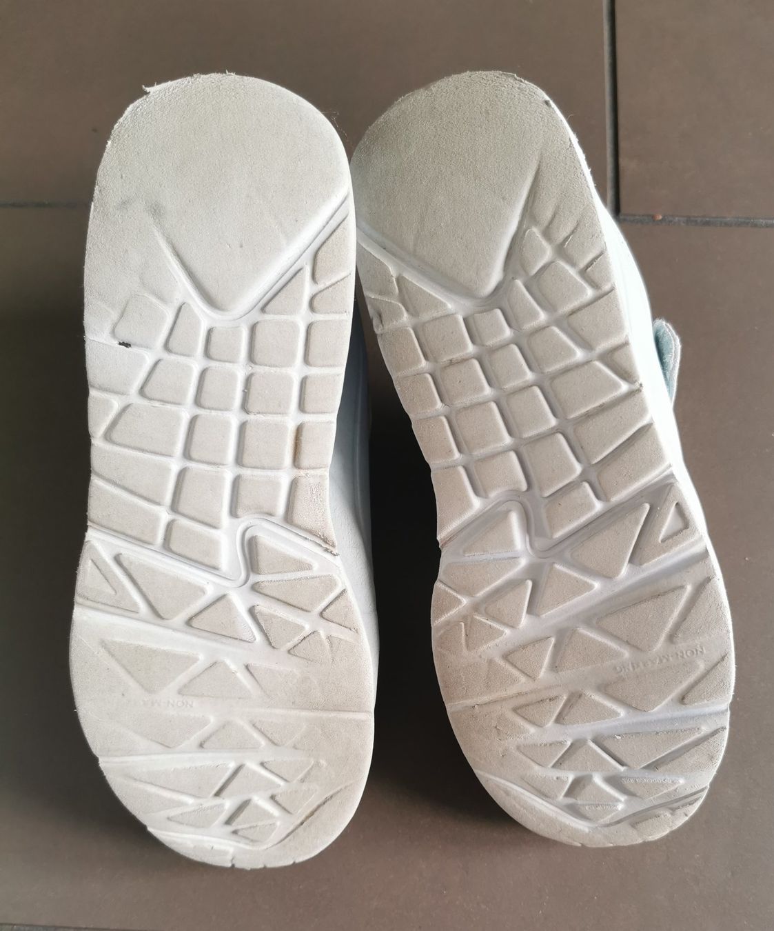 Skechers Schuhe für Mädchen: Skechers Gr. 36 hellblau – Gebraucht aus Jona von Loki40 6