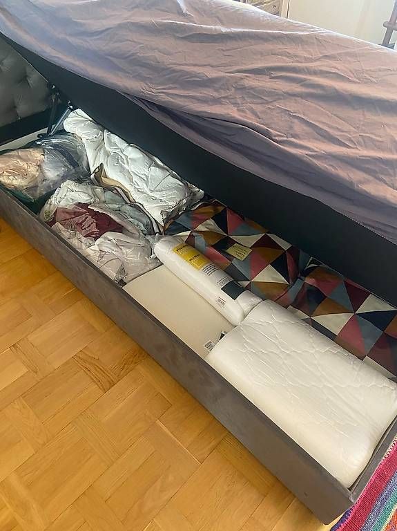 Letti: Stylisches Boxspringbett mit viel Stauraum – Usato da Bern venduto da fil_lh57 1