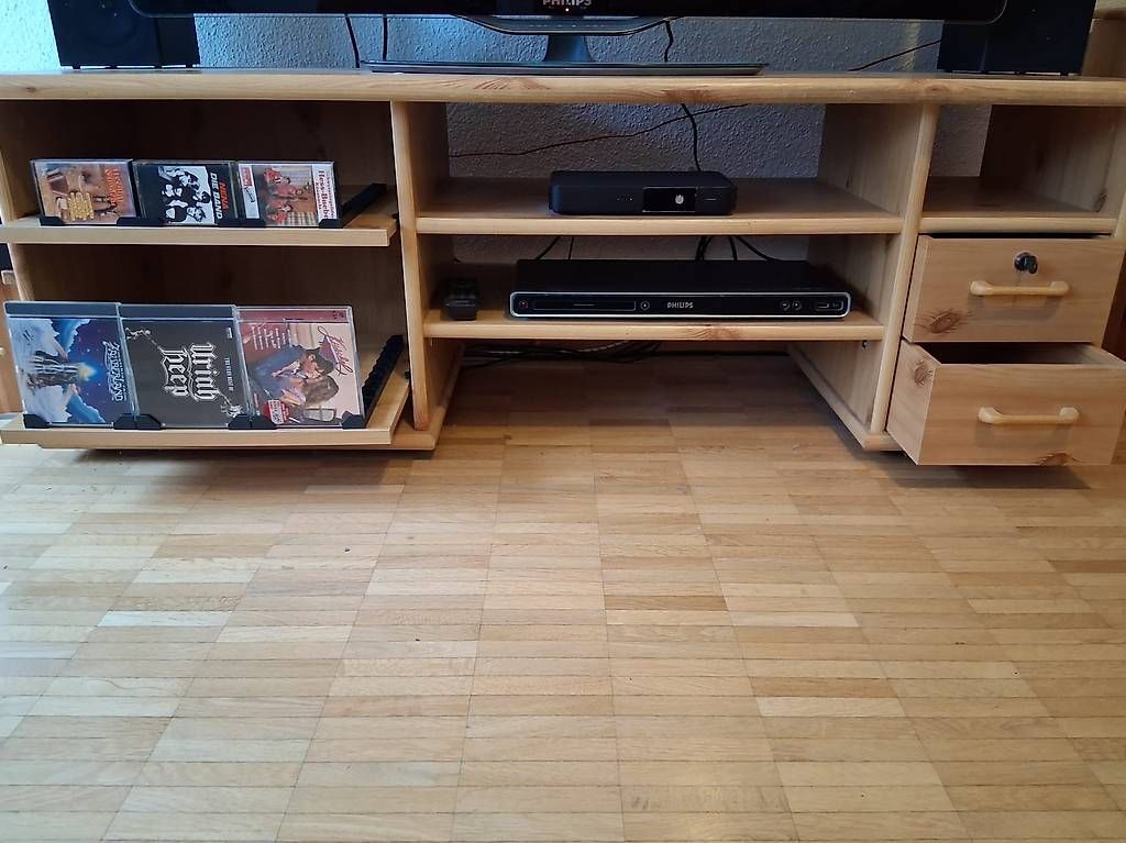 TV Möbel: TV-Möbel – Gebraucht aus Horgen von cla_bv5q 1