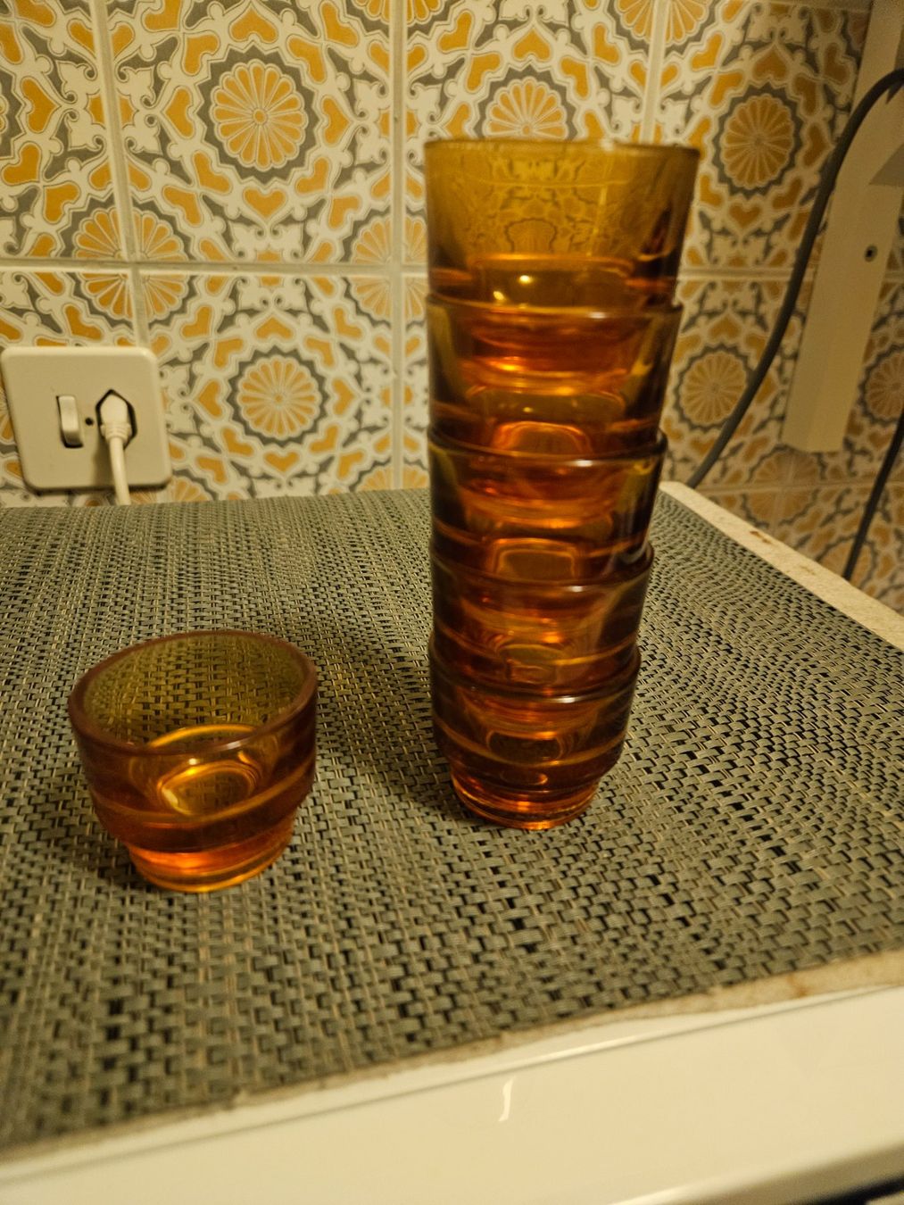 Bicchieri: 6 petits verres à liqueur – Usato da Chavannes-près-Renens venduto da DorotheeDemeester
