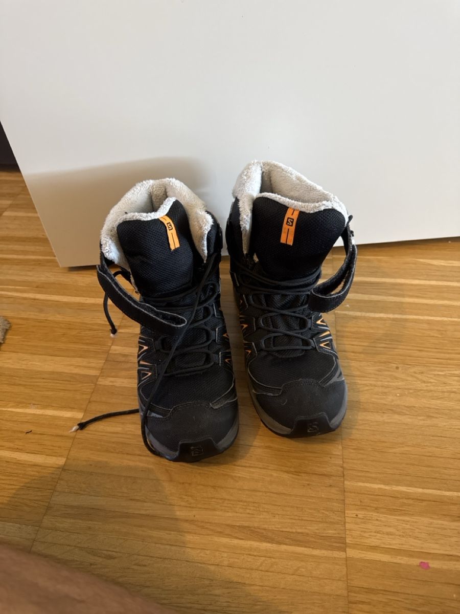 Salomon Schuhe für Jungen: Salomon – Gebraucht aus Menzingen von Dali2504