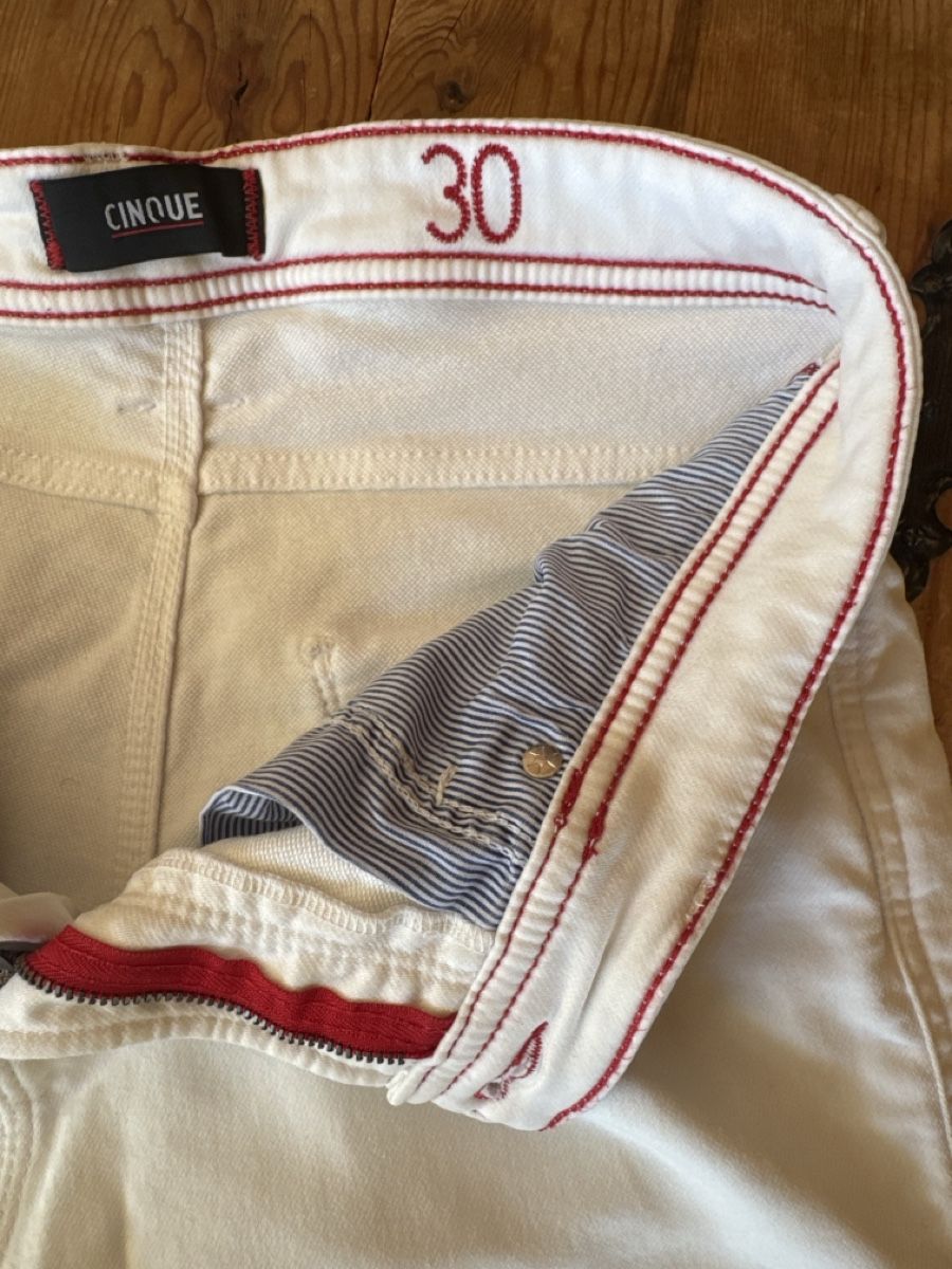 Cinque Hosen: Cinque kurze Hose weiss Gr. 30 – Gebraucht aus Mauren von ducducturi 1