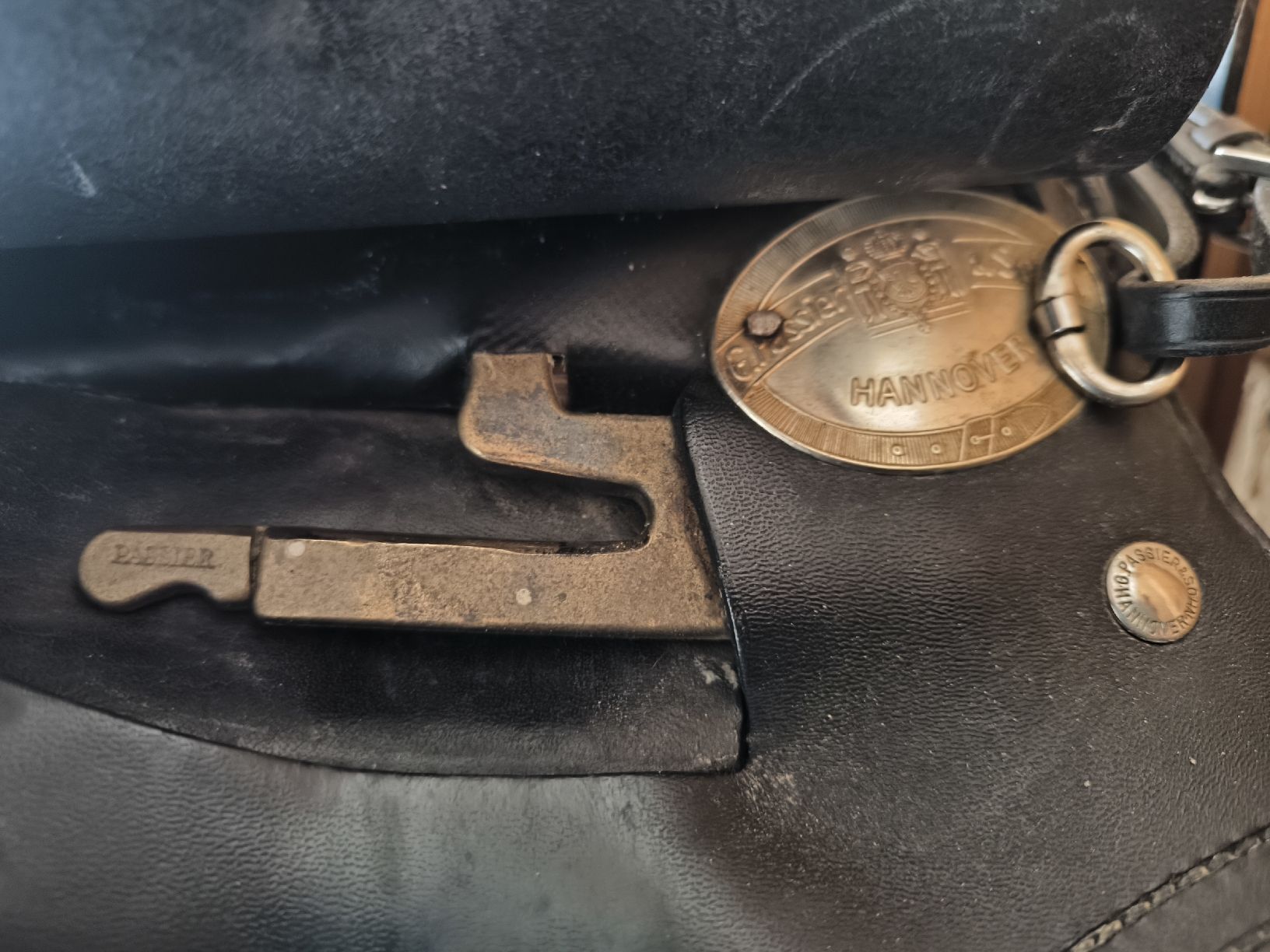 Selle & Accessori: DR-Sattel Passier, GG Extra – Usato da Zürich venduto da katjes 2