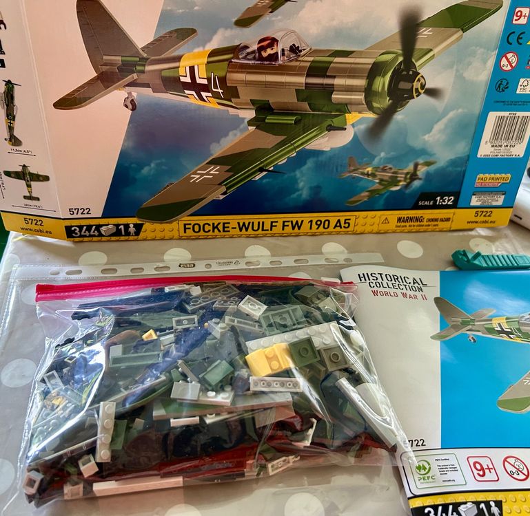 Cobi Jeux de construction: +++ Cobi 5722 Focke-Wulf FW 190 A5 - gebraucht + OVP +++ – D'occasion à Muri b. Bern par weickmann 1