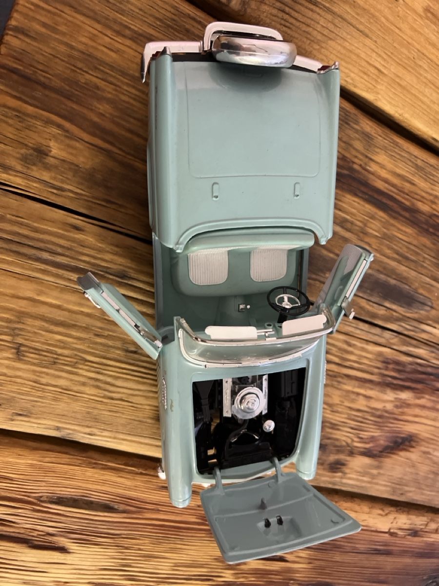 Ford Voitures modèles: Ford Thunderbird Oldtimer-Modellauto, 1:18 – D'occasion à Umiken par mar_p7n9 4