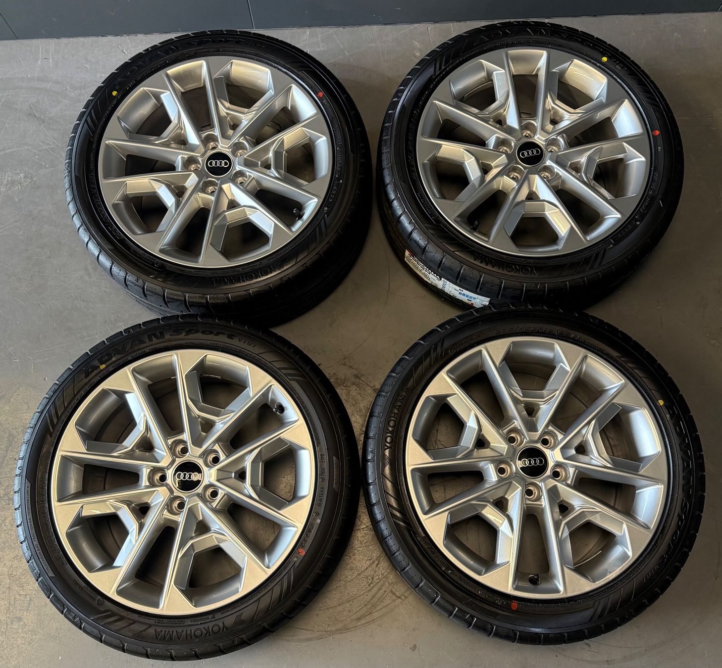 Audi Pneumatici & Ruote complete: Originale Audi Q2/SQ2 Sommerräder – Nuovo e nell'imballaggio originale da Gerlafingen venduto da Pneu-Puric