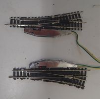Minitrix N - Paar Weichen Art. 14398 & 14399 motorisiert