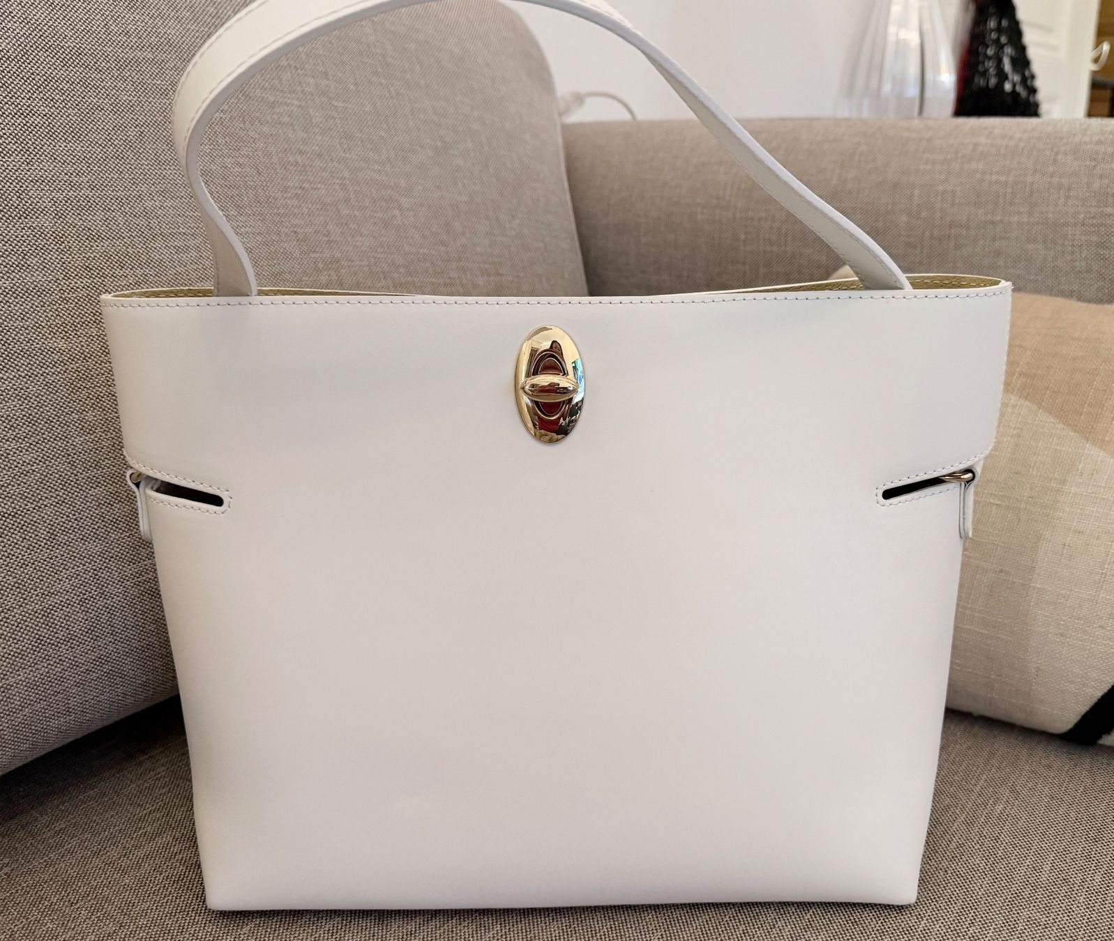 Borse da donna: Weisse Ledertasche – Nuovo (secondo la descrizione) da Genève venduto da mar_g5r2