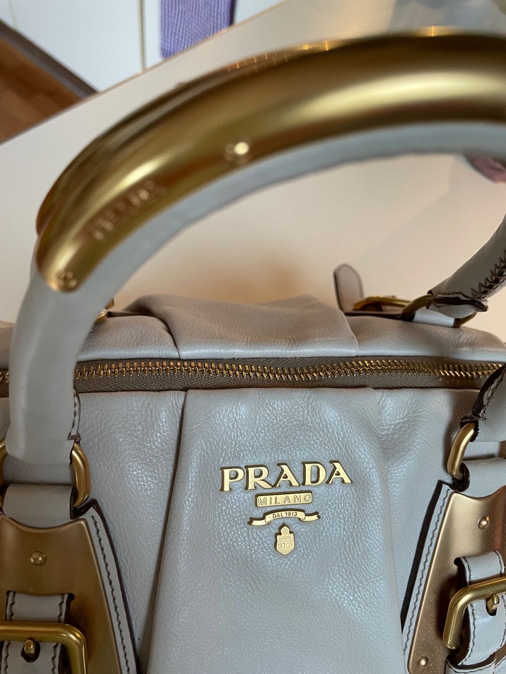 Prada Sacs femmes: Prada Handtasche – D'occasion à Zumikon par Celine_1001