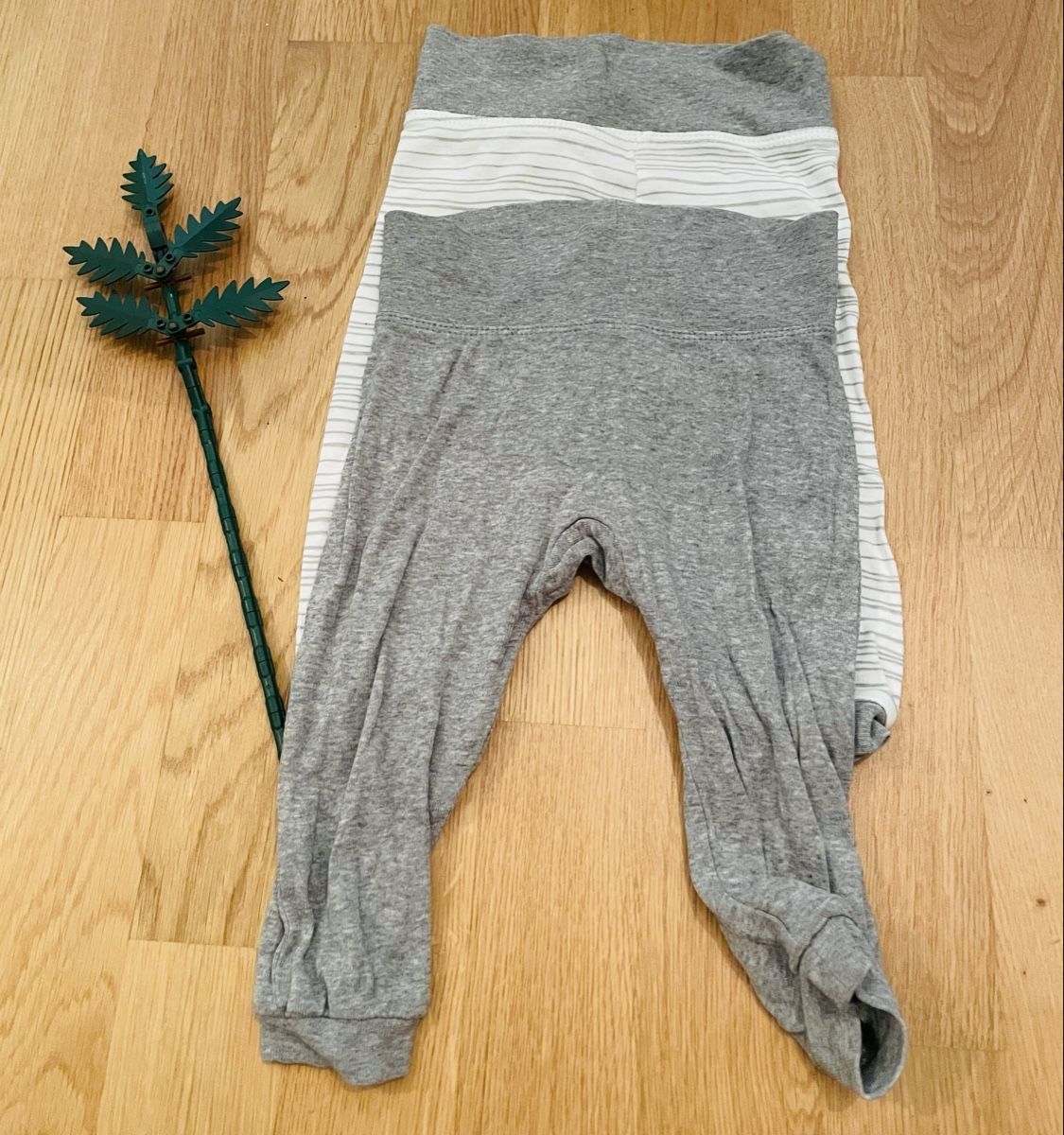 Kleiderpakete & -sets: Baby set - 2x confy pants  – Gebraucht aus Zollikerberg von BS.SM 1