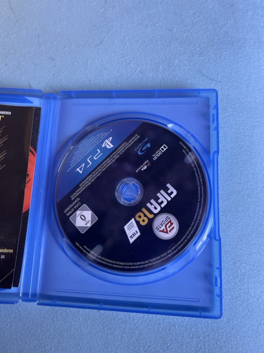Jeux: PS4 Spieler  – D'occasion à Hirzel par nora1983 1