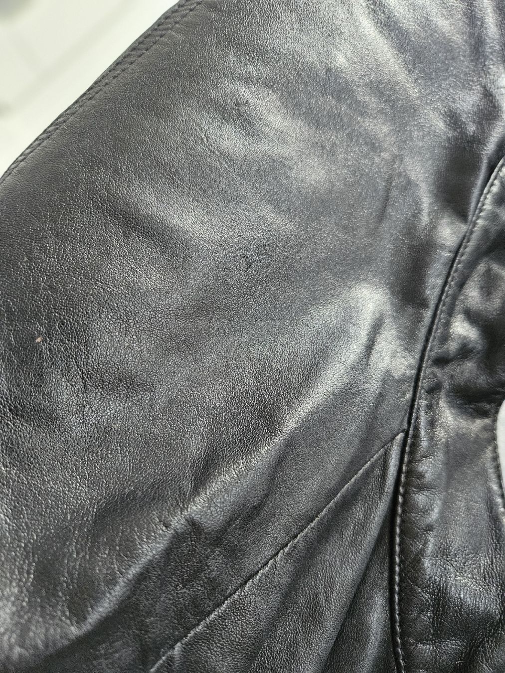 Hugo Boss Giacche: Hugo Boss Herren Lederjacke, Grösse 46/M – Usato da Brugg AG venduto da Kitycity 6