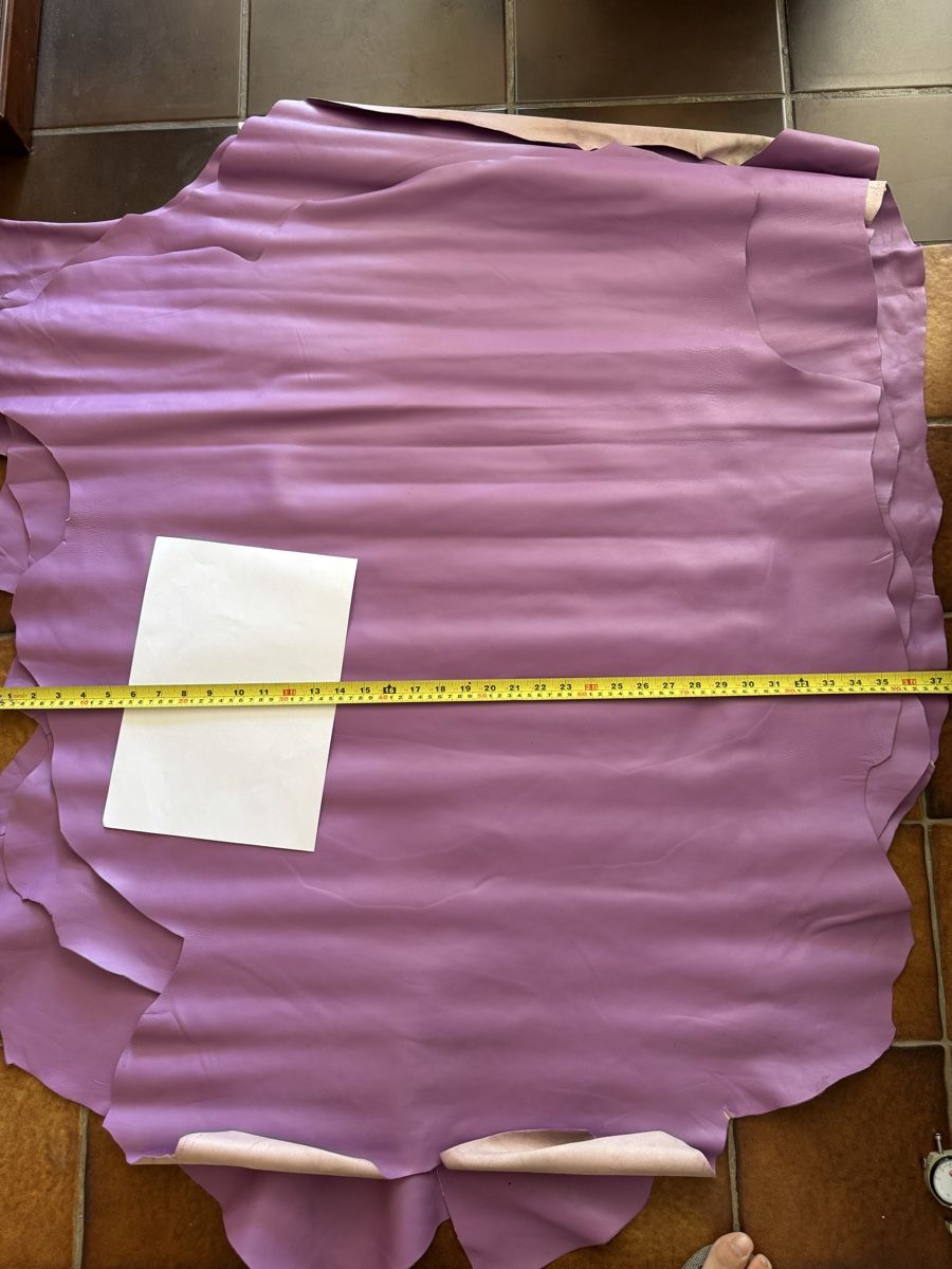 Tessuti: Echtes Leder/ cuir  lila 1.0mm – Nuovo (secondo la descrizione) da Veyras venduto da ValClasse 1