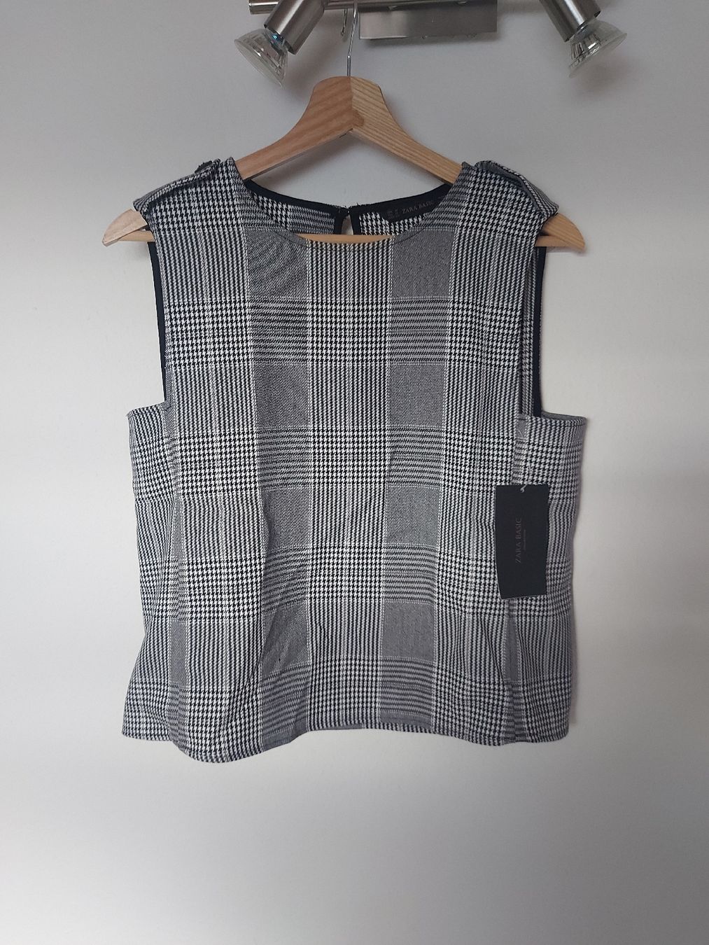 Zara Top: Top Zara neuf - Taille M – Nuovo (secondo la descrizione) da Lausanne venduto da Super-cerise