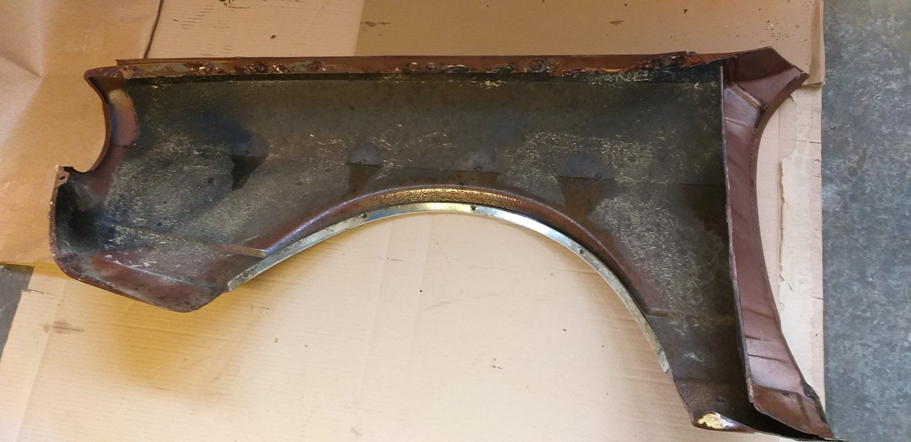 Audi Alle Autoersatzteile: Audi 80 A / Passat A  Aile av. D.  1 pc. (Oldtimer) 1stk. – Gebraucht aus cortébert von rlv 2