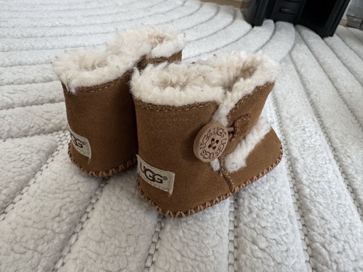 Ugg Scarpe per ragazzi: Ugg Boots Gr. 16 – Nuovo (secondo la descrizione) da Frick venduto da mih_zlp8