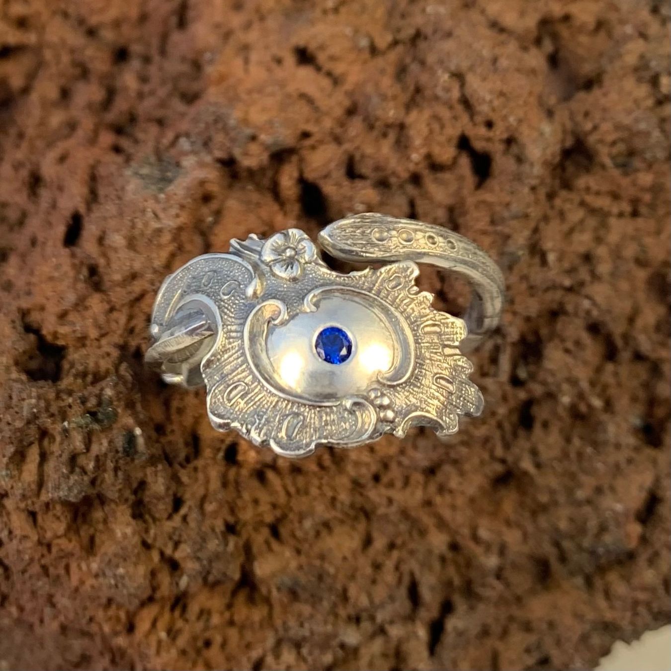 Anelli: Silberring Blüte im Jugendstil Gr.75 – Nuovo (secondo la descrizione) da Thun venduto da Svonskj 1