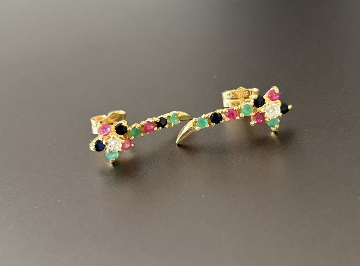 Orecchini pendenti & Orecchini a lobo: Boucles en or étoile – Usato da Zürich venduto da malia. 2