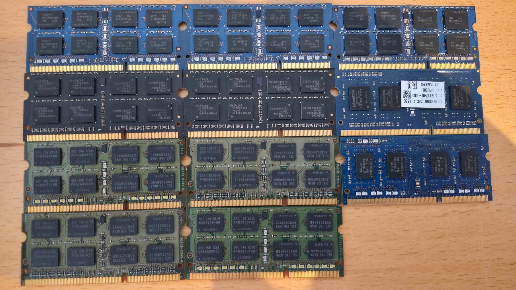 Mémoires / RAM: Laptop RAM SODIMM DDR3 PC3 4GB – D'occasion à Tatroz par schnibee 1