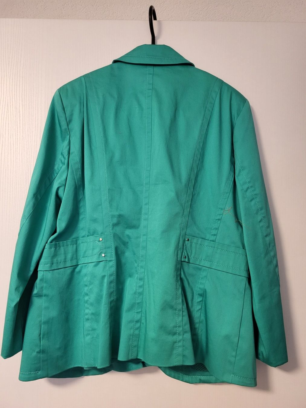 Completi & Tailleur: Anzug, 2 Teiler grün, Gr. 42 – Usato da Eschlikon TG venduto da Hirzliblick 1