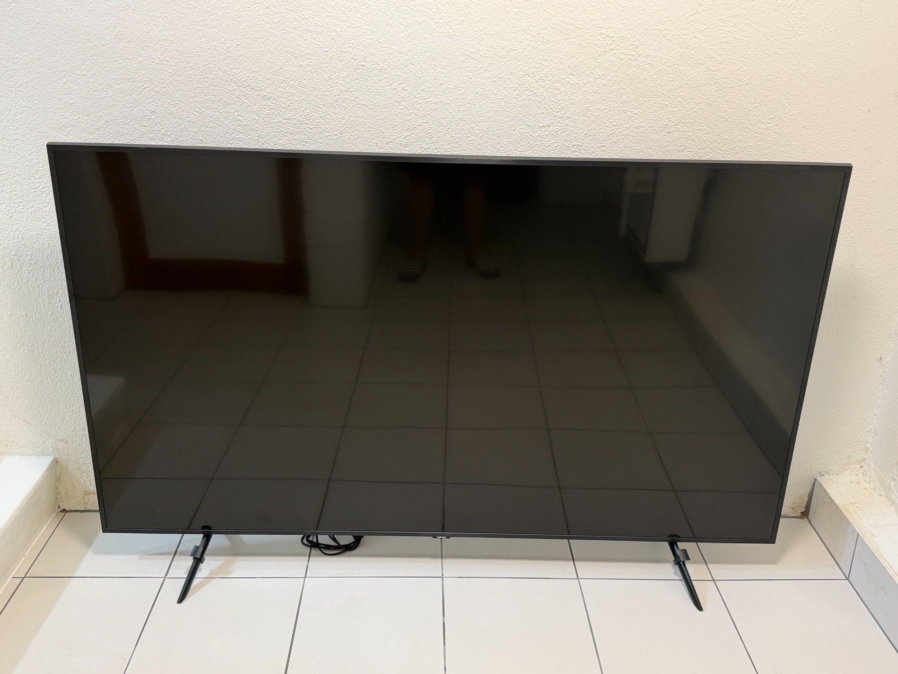 Samsung Televisori: Samsung QE75Q60R – Usato da Wauwil venduto da JanBid 1
