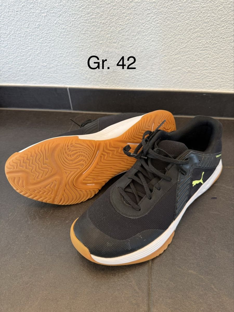Puma Herrenschuhe: Hallenschuh Puma – Gebraucht aus Altbüron von Schlofmoetzli