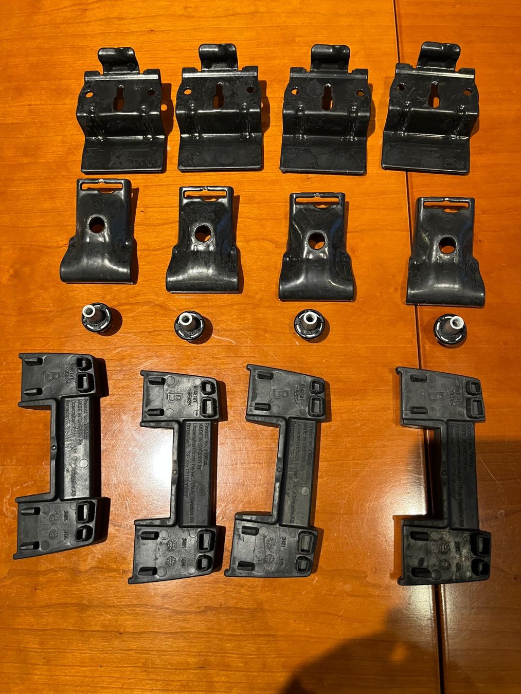 Portapacchi: Thule 6126 Fitting Kit for Porsche Macan – Usato da Bäch SZ venduto da CaptainVerbier