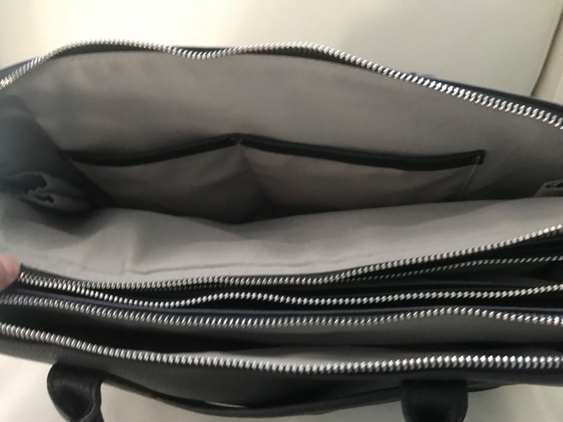 Comma Borse da donna: COMMA Tasche sehr geräumig – Usato da Wettingen venduto da Andres54 5