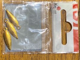 22666616 pendentif plume anhanger feder