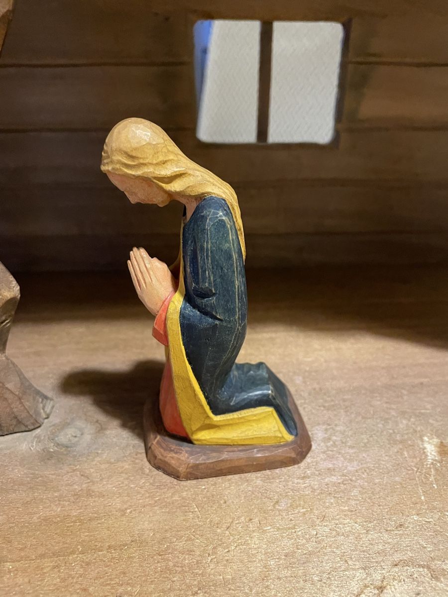 Statuette: Maria kniend E.Thomann Brienz – Usato da Flawil venduto da Naphtali 2