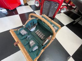 Picknickkorb, Vintage, für Oldtimer. neuwertiger Zustand