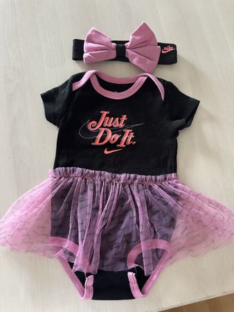 Nike babygirl set 6-12 M (68-80)