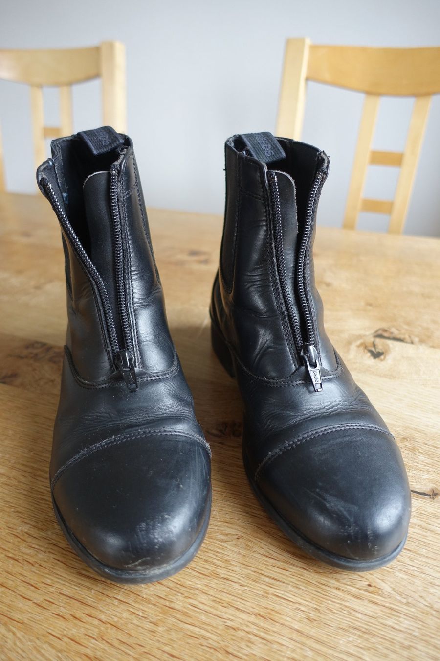Felix Bühler Scarpe per ragazze: Reitstiefelette Steeds Grösse 37, wenig gebraucht – Usato da Zürich venduto da magicpegasus