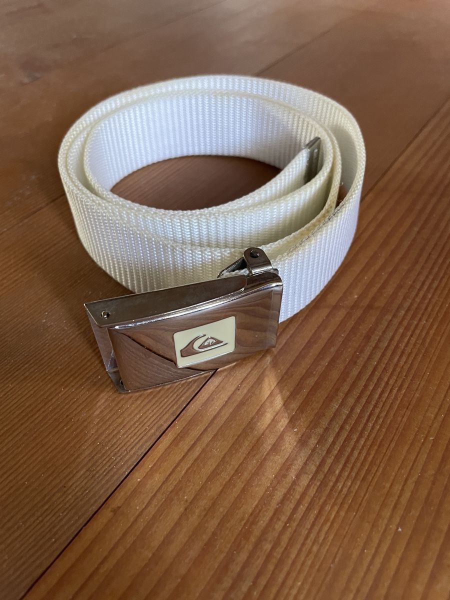 Ceintures: Quicksilver Gürtel weiss 115cm – Neuf (Voir description) à Schafhausen i. E. par Hublina
