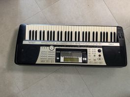 Keyboard Yamaha PSR-740