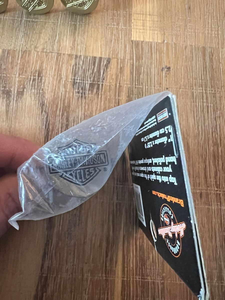 Ferramenta: Harley Davidson HAKEN "BAR & SHIELD PEG" – Usato da Birmenstorf AG venduto da adr_p99l 5