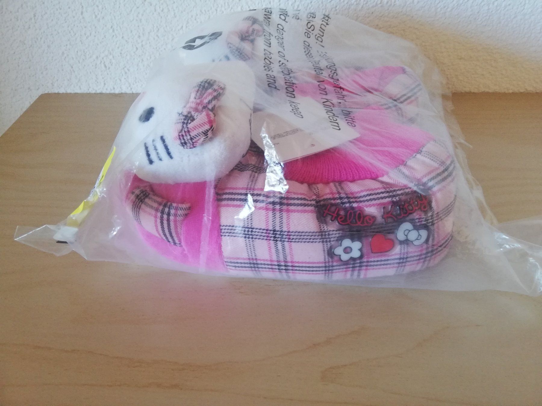 Hello Kitty Scarpe per ragazzi: Hello Kitty Kinder Finken Hausschuhe 29 – Nuovo e nell'imballaggio originale da Worb venduto da geo_zbd8 4