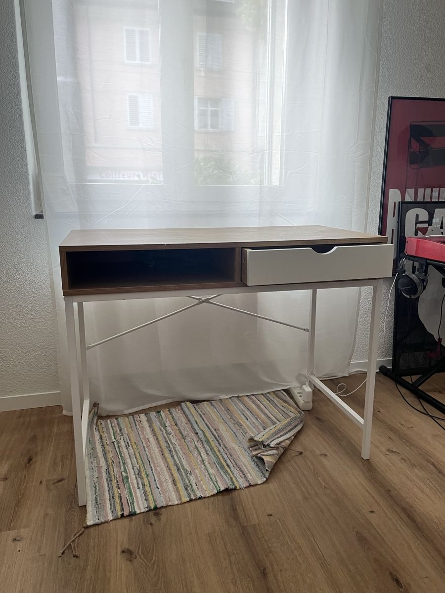 Jysk Schreibtische: Schreibtisch Jysk, mit Schublade – Neu (gemäss Beschreibung) aus Winterthur von jan_c5d9