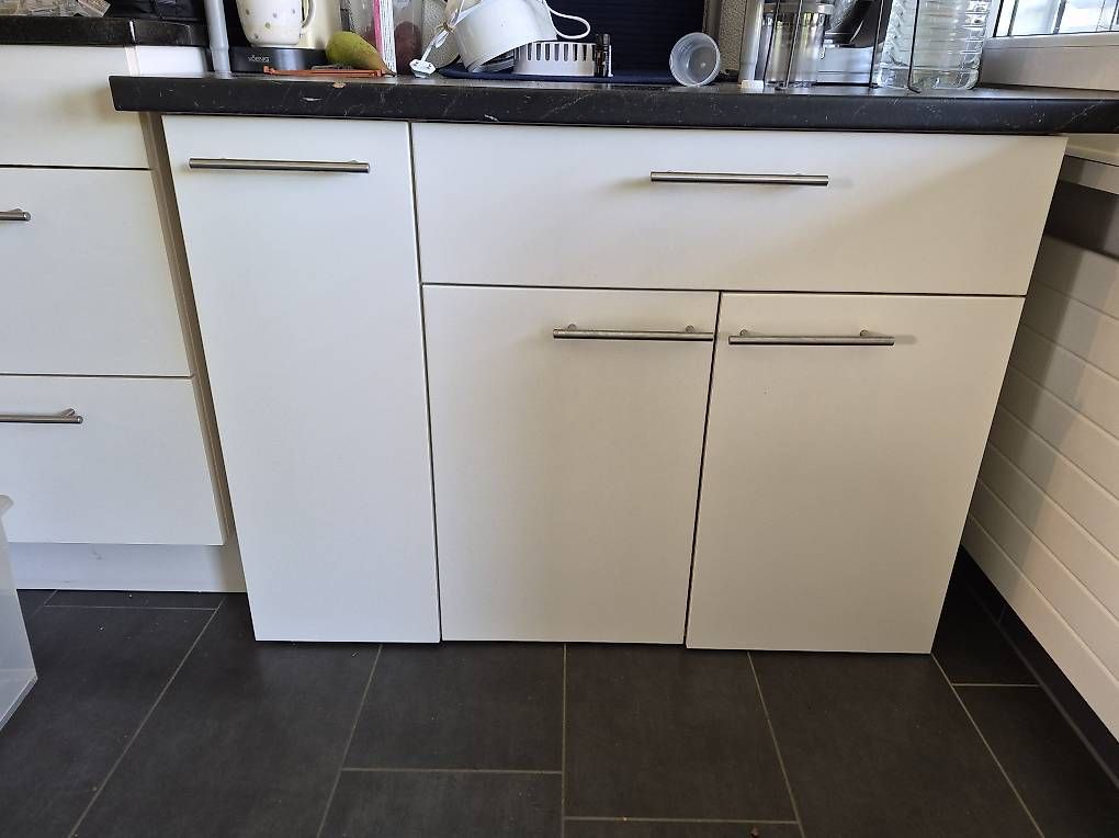 Armoires: Ikea Küchenschrank – D'occasion à Rüti ZH par mon_zt9v