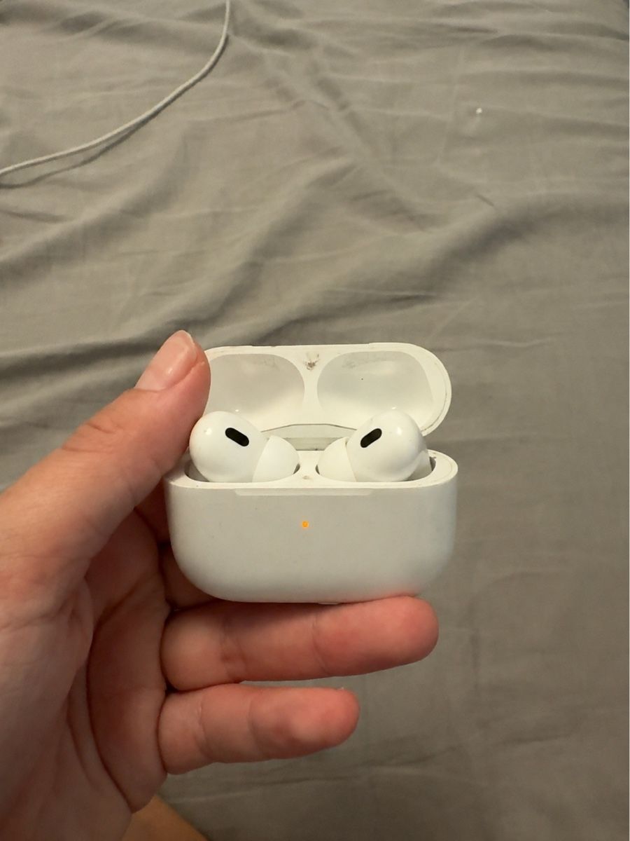 Apple Casques audio: Airpods Pro 2 USB - C – D'occasion à Wettingen par edi_c7hk