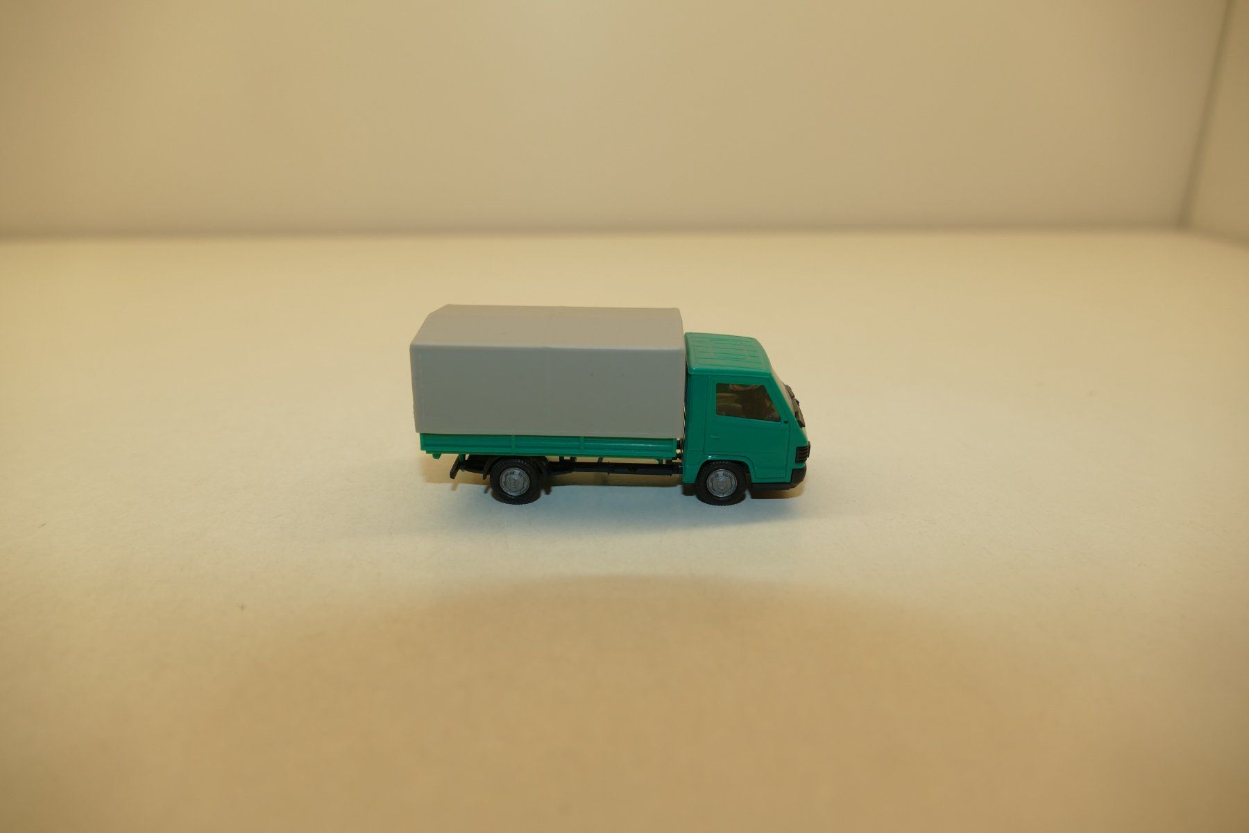 Herpa Modellautos: M 1:87: MB Transporter – Neu (gemäss Beschreibung) aus Niederhasli von Flash32 3
