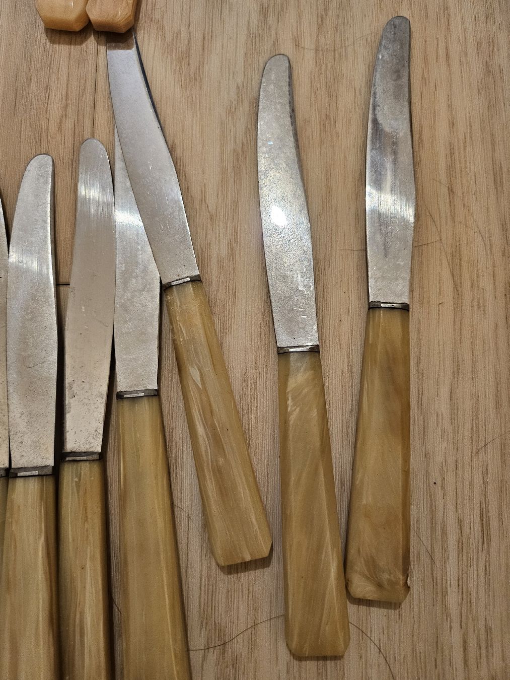 Posate: Couteaux vintage avec coffret – Usato da La Joux FR venduto da car_ck96 1