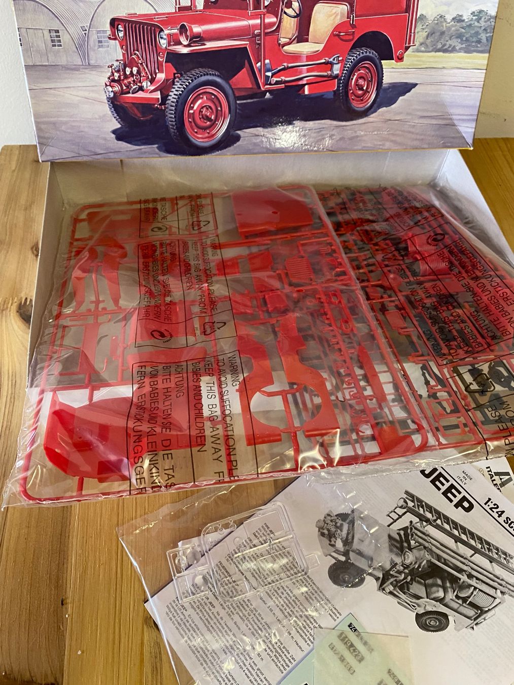 Italeri Kit di modellismo & Modellini statici: Fire Willy Jeep 1:24 Italeri – Nuovo e nell'imballaggio originale da Zürich venduto da Matteo6 3